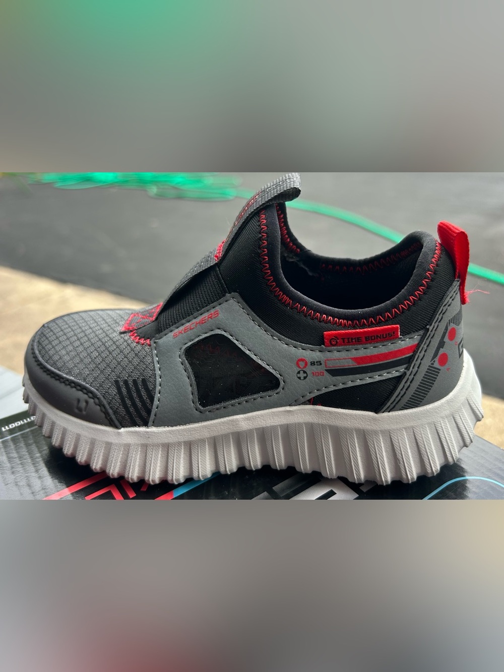 NEW SKECHERS Game Day Kids Gray Red Slip-On Athletic Sneaker Size 11 Techno Pt